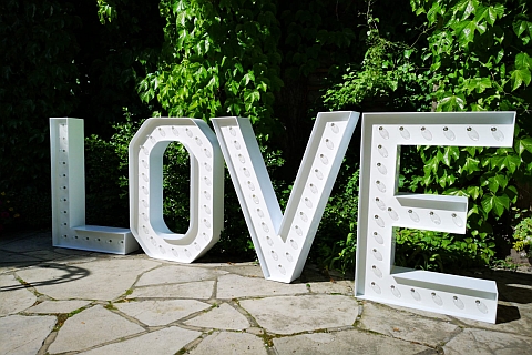 Marquee-Letter-Love-Flower-Wall-Rental